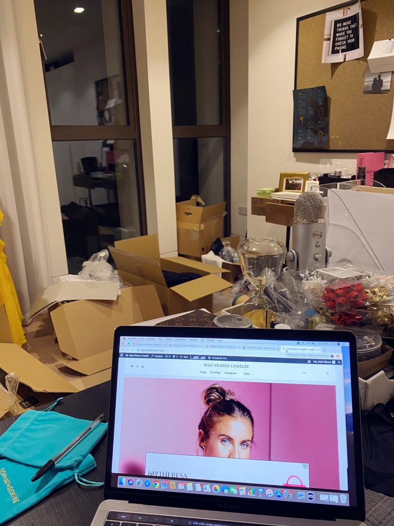 Manchester – Maja Nilsson Lindelöf På begäran – jeansjacka – Maja Nilsson Lindelöf