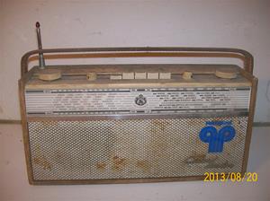 730. Luxor//Radio BT 495. Serie 1, nr: 122-23. Transistorradio. 101_0345