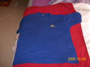 262. Däldehög, T-shirt. Färg: Djupt blå. Tillv: Tee Rex. Tillv.år: ca 2005. Fotonr: 100_2257