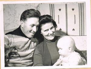 Mor, far och Sivert ca 1956 001