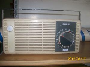 593. Philips, transistorradio. Typ: B2S 45 T. Nr: 360 495. Fotonr: 100_9351