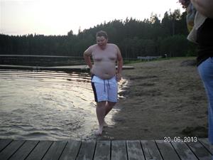 SANY0102. Emil tog ett dopp i sjön vid GEKÅS. 20/6 21:29.
