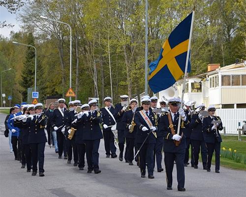 Första maj 2014 överst Hällekis kuriren