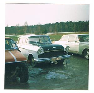 Från vänster min Opel Rekord 1900 årsm. 1967, Siverts Opel Kapitän ca 1965 års modell och min Volvo 140 1969 års modell.