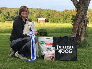 Ellinor och Thea årets agilityhund 2020