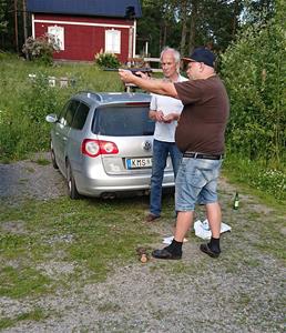 pistol 2 pistol 2